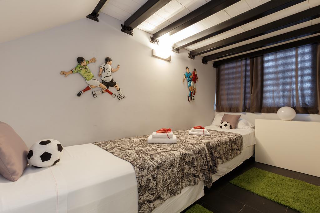 Alcam Futbol Apartment Barcelona Exterior photo